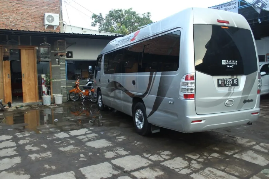 Sewa Elf Malang Murah